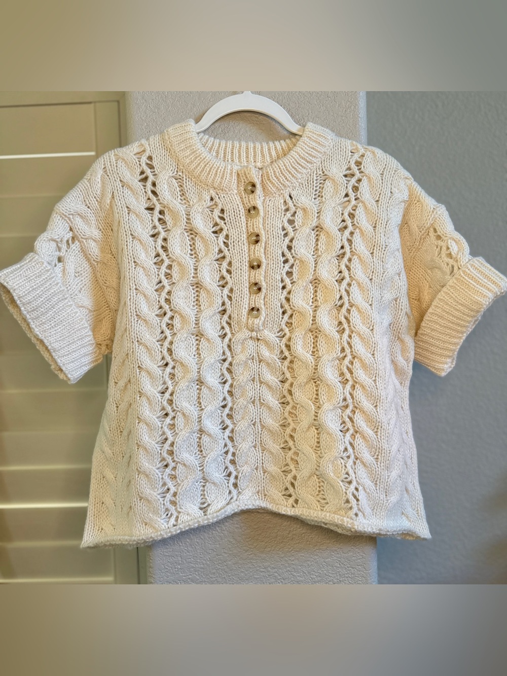NWT cable knit short sleeve sweat top- boutique- size S